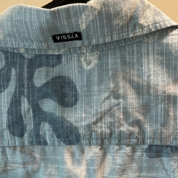 Vissla - button up shirt - Picture 3 of 3